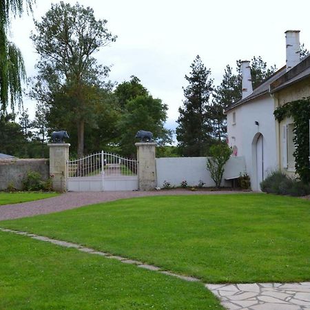 Bed and Breakfast Le Domaine des Bois à Mauzé-Thouarsais Extérieur photo