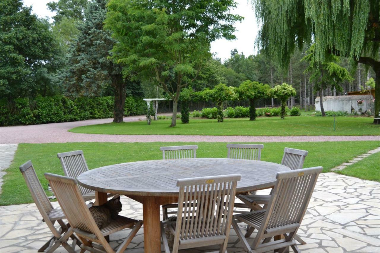 Bed and Breakfast Le Domaine des Bois à Mauzé-Thouarsais Extérieur photo