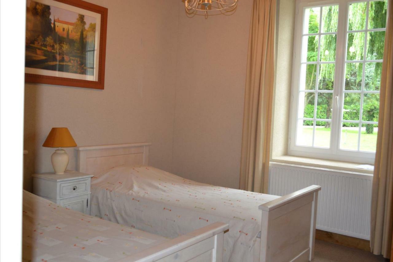 Bed and Breakfast Le Domaine des Bois à Mauzé-Thouarsais Extérieur photo
